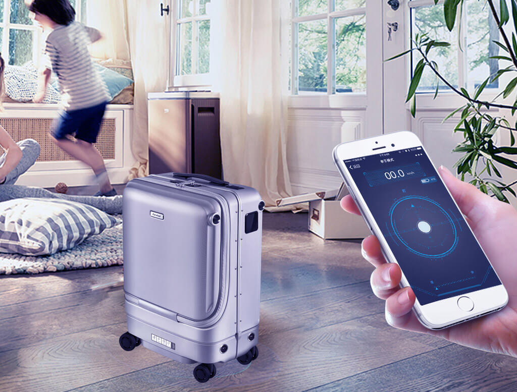 Airwheel SR5 robot luggage